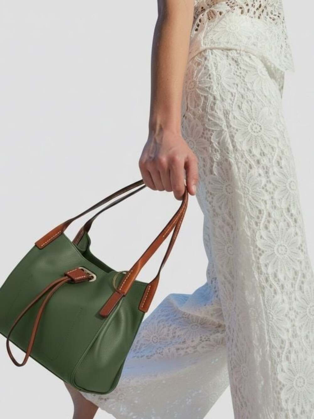 NWT Dooney + Bourke Oncour Elba small Full Up Oliver Green